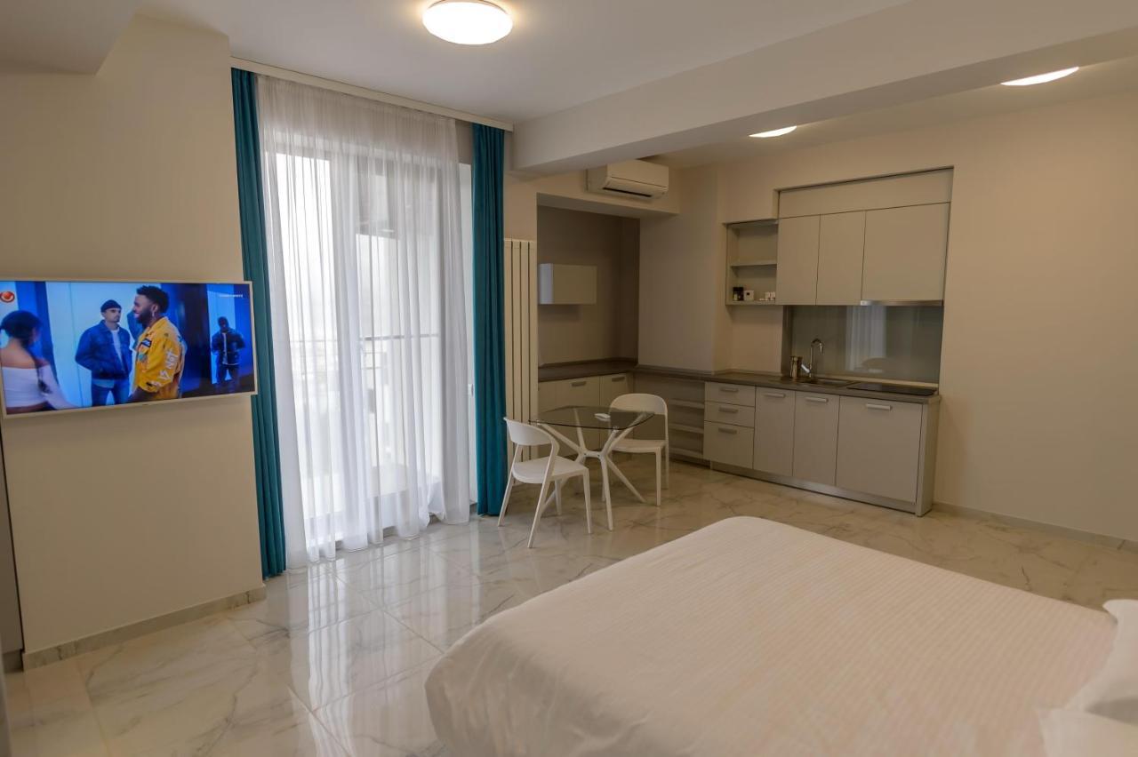 Atlantis Apartments & Studios 마마이아 외부 사진